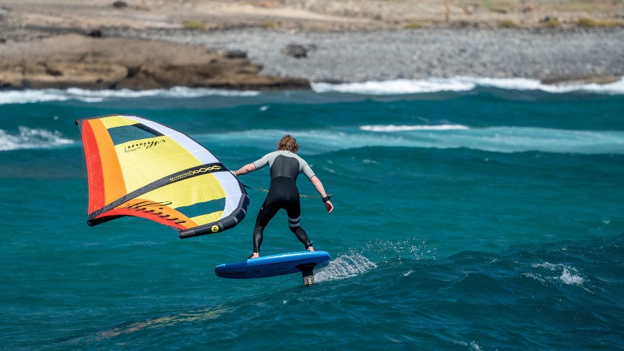 Le Wing Foil : Aperçu sur ce sport nautique en plein essor