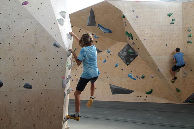 L’escalade de bloc, le sport qui permet de se muscler en douceur