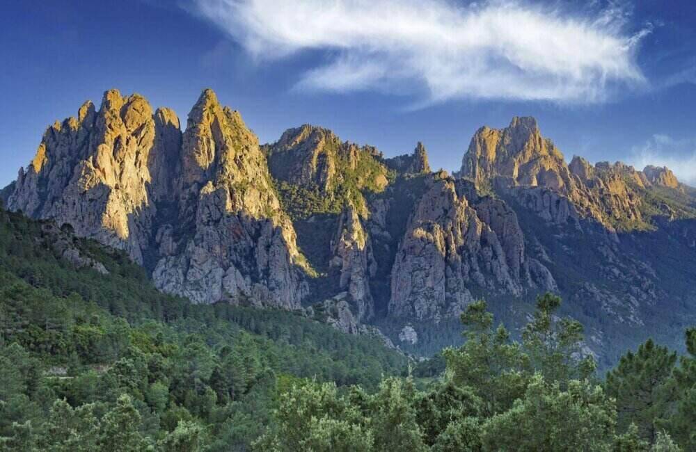 Les 3 activités incontournables à faire dans le massif de Bavella en Corse du Sud