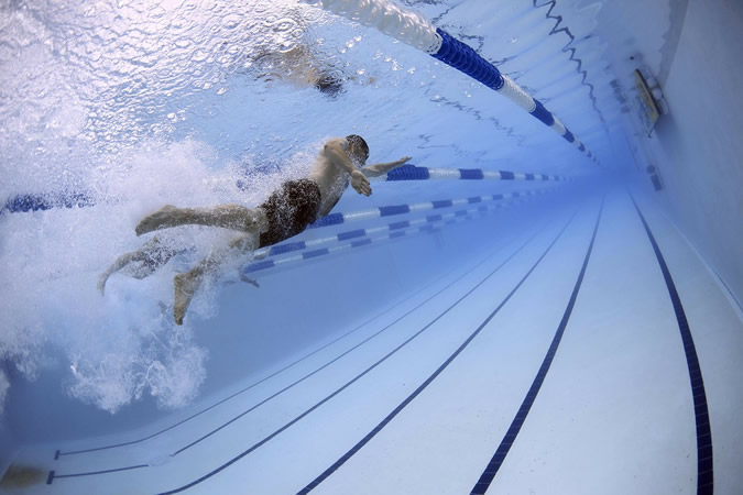 Pour garder la forme, mettez-vous à la natation