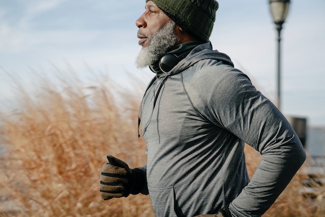 3 accessoires indispensables pour réchauffer le corps après le sport