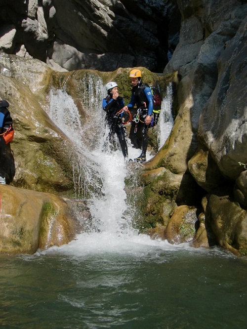 Découvrez le canyoning avec le Bureau des moniteurs